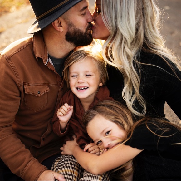 Meet your Posher, Sereena - Picture 1 of 15